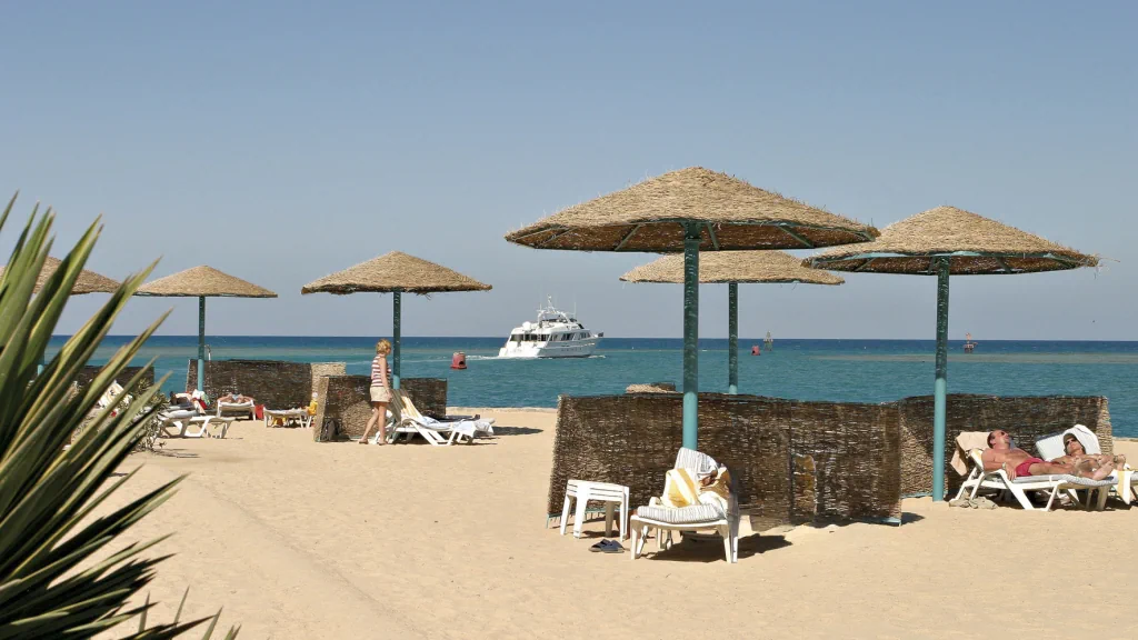 الفندق ثرى كورنرز أوشن فيو - الجونة